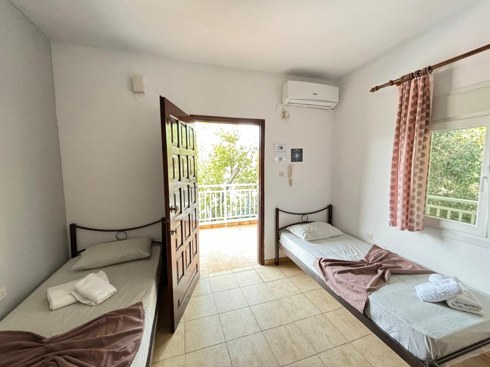 Island Apartments Nea Vrasna Luaran gambar